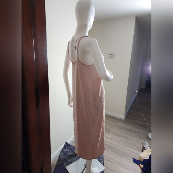 Everlane  - Picture 14 of 14